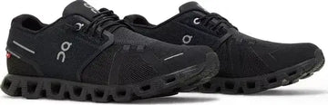 On Running Cloud 5 All Black On Running - Shoe size: UK 7 Sneakers | Shop From The Mirage