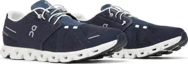 On Running Cloud 5 Midnight White On Running - Shoe size: UK 7 Sneakers | Shop From The Mirage