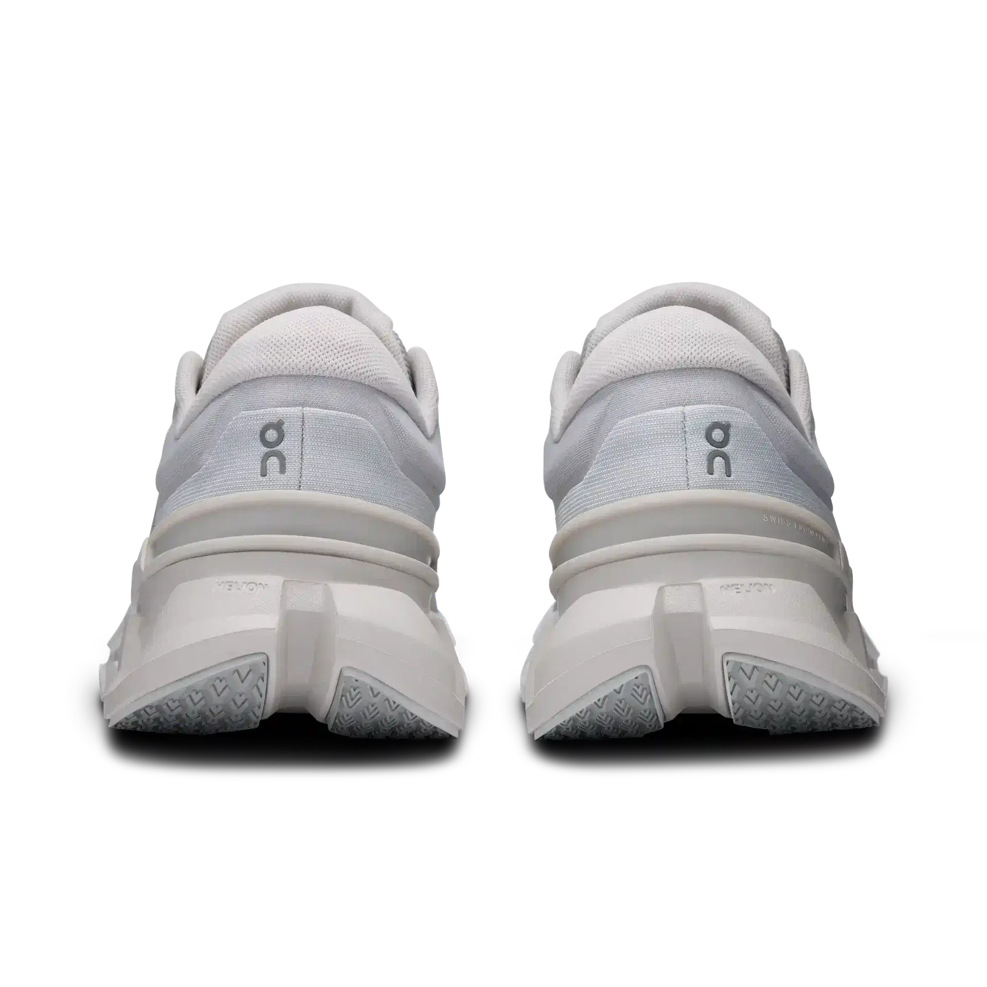 On Running Cloudflyer 5 Glacier Wolf On Running - Shoe size: UK 7 Sneakers | Shop From The Mirage