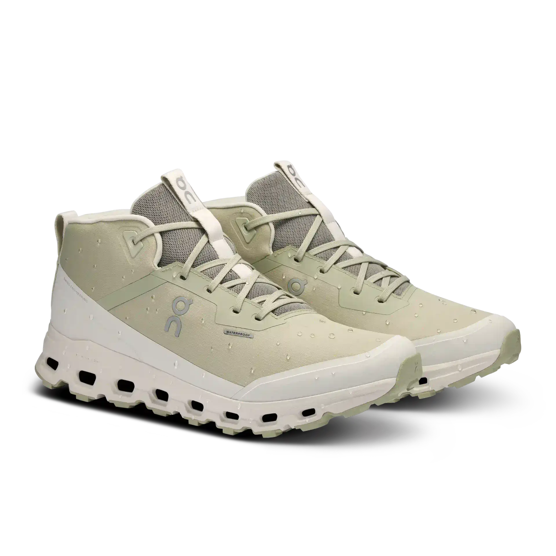 On Running Cloudroam Waterproof Chalk Ice On Running - Shoe size: UK 7 Sneakers | Shop From The Mirage