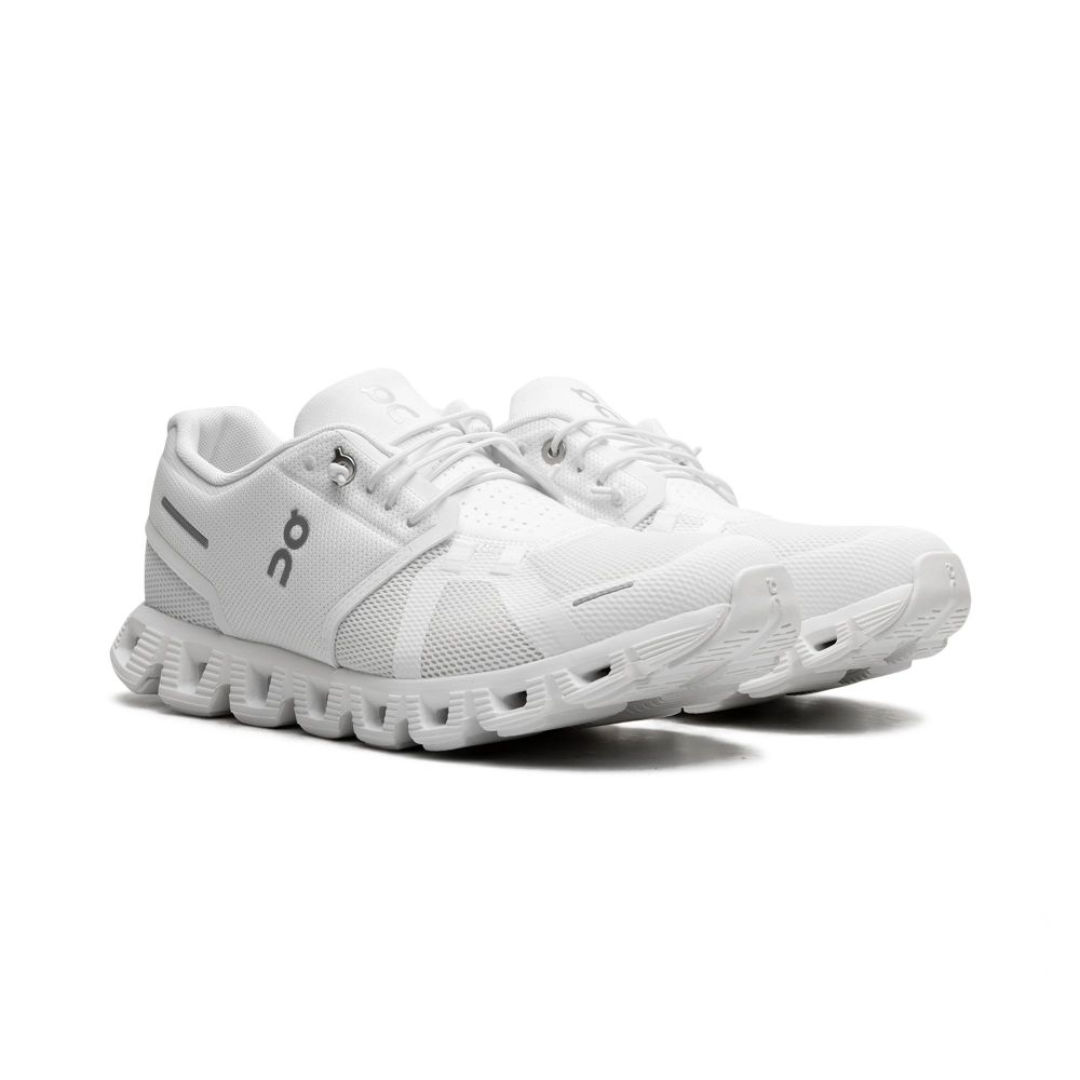 On Running Cloud 5 All White