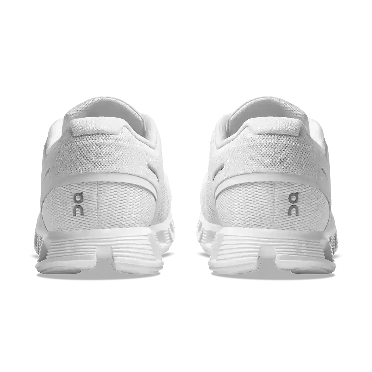 On Running Cloud 5 Undyed White On Running - Shoe size: UK 7 Sneakers | Shop From The Mirage