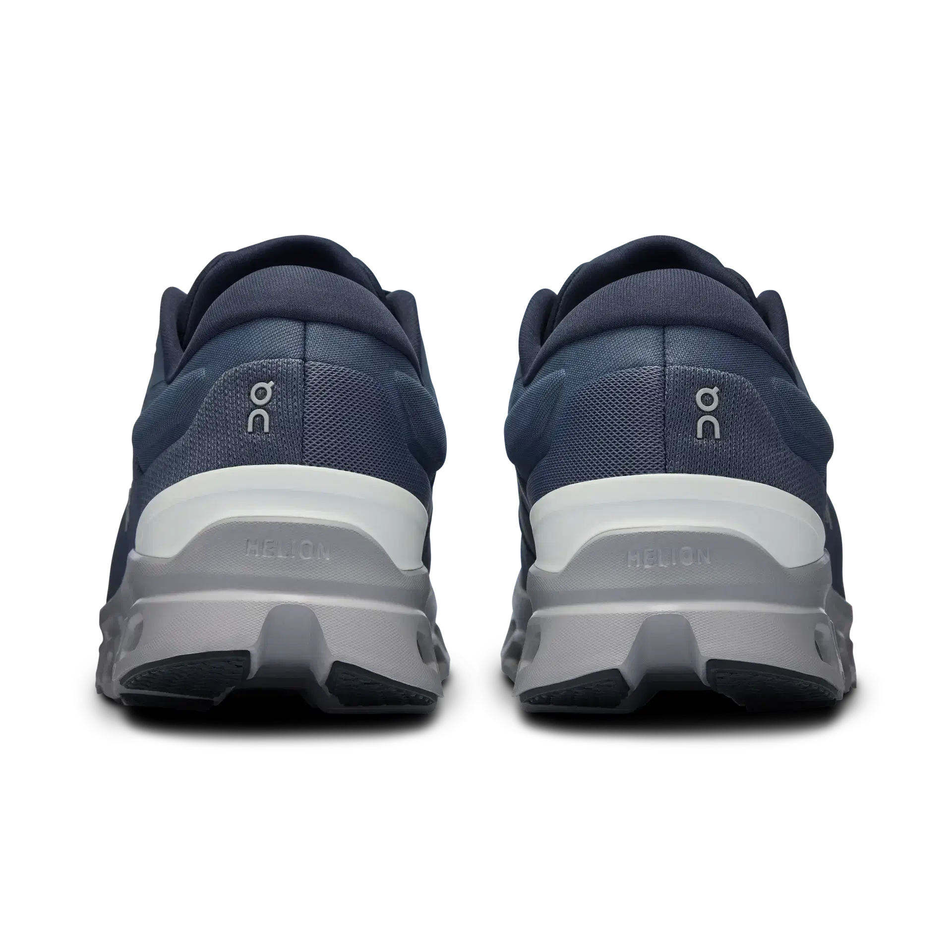 On Running On Running Cloudstratus 3 'Metal/Glacier' - Shoe size: UK 7 Sneakers | Shop From The Mirage