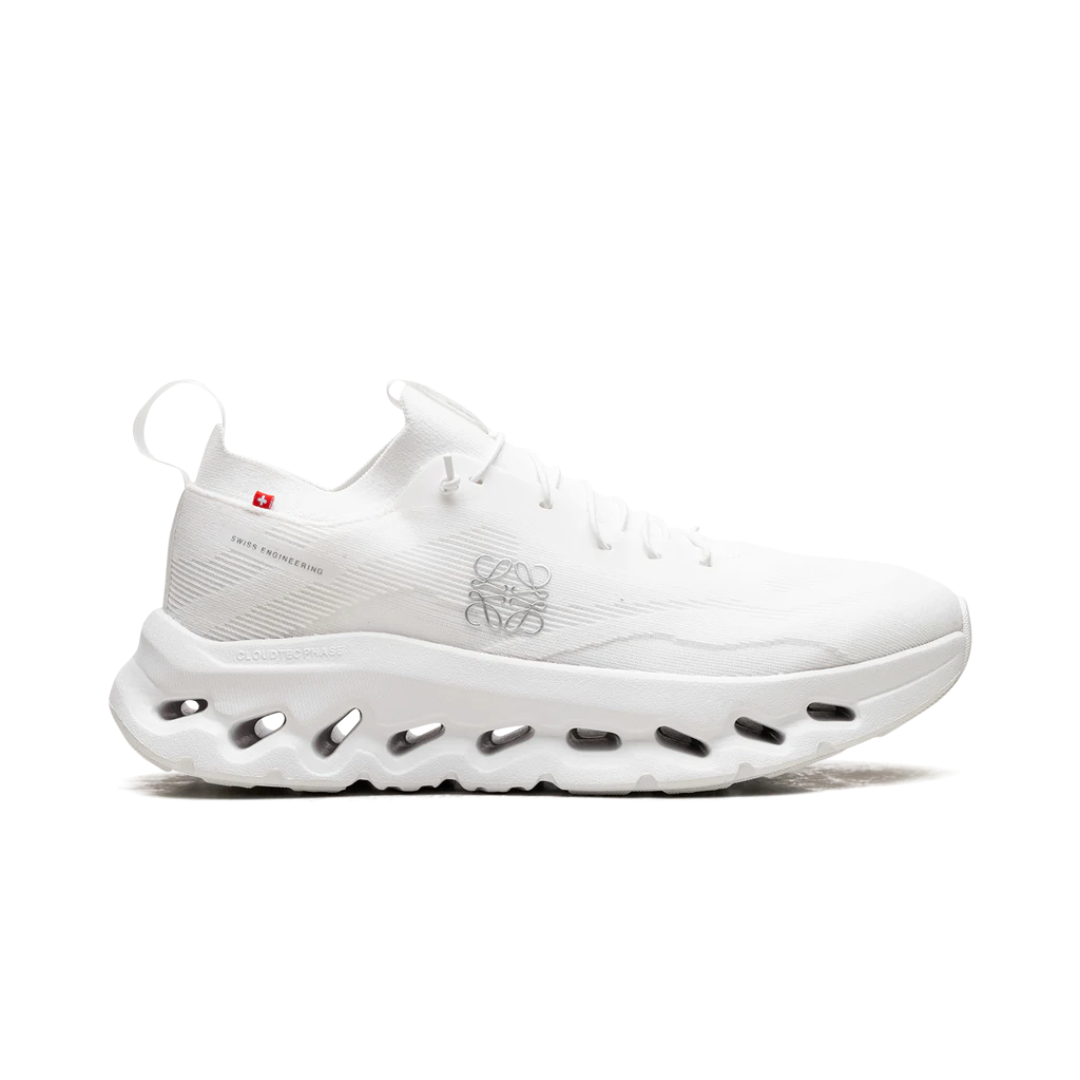 On Running Cloudtilt LOEWE All White