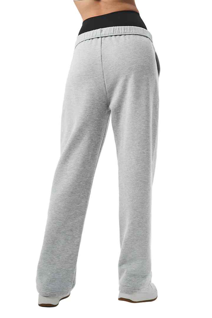 Accolade Straight Leg Sweatpant Athletic Heather Grey