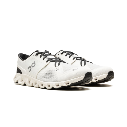 Cloud X 3 Ivory Black On Running