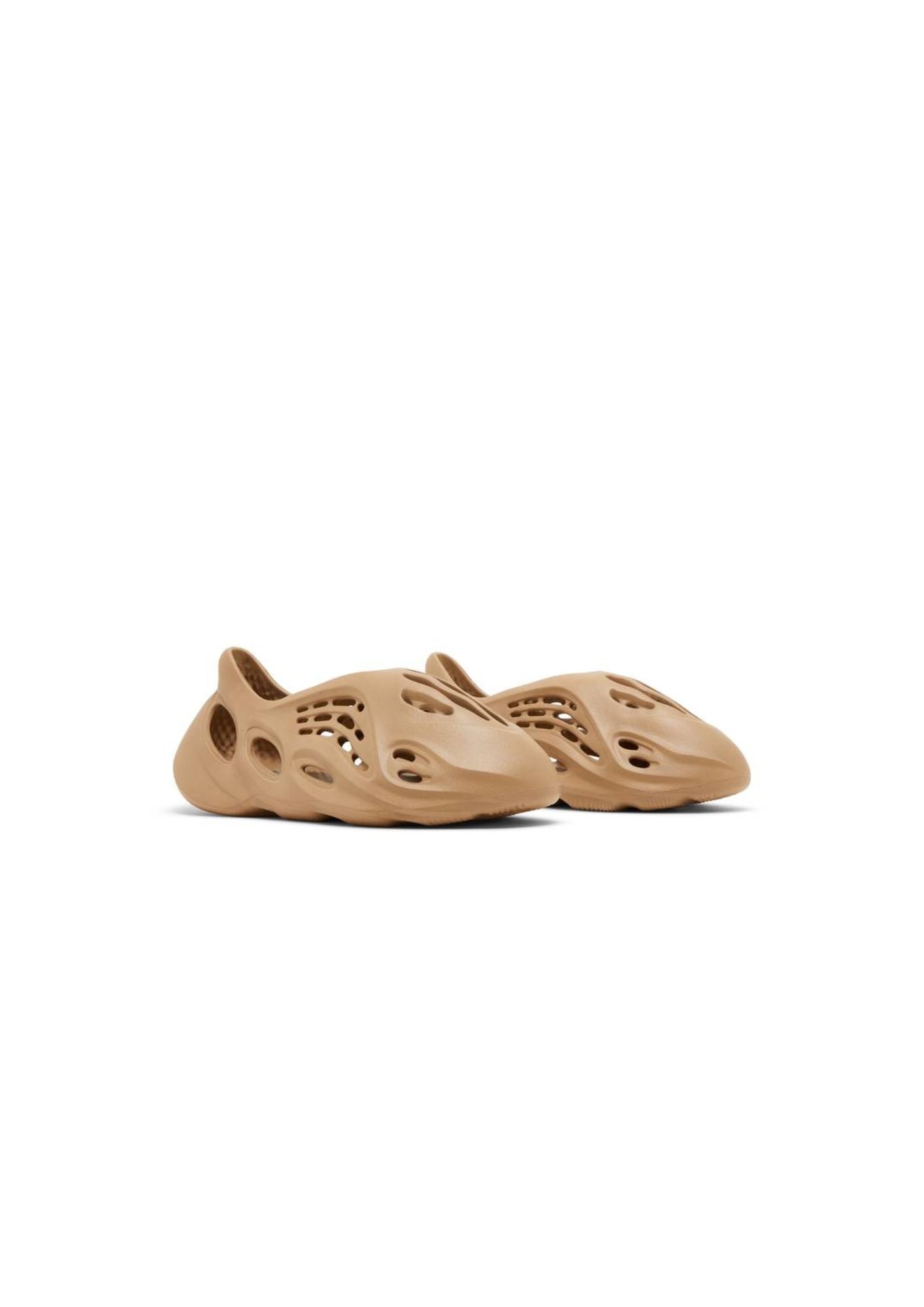 Yeezy Foam RNR 'Clay Taupe'