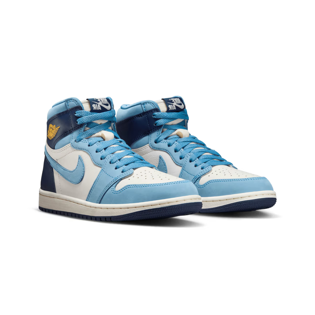 Air Jordan 1 High OG 'First in Flight' (W)