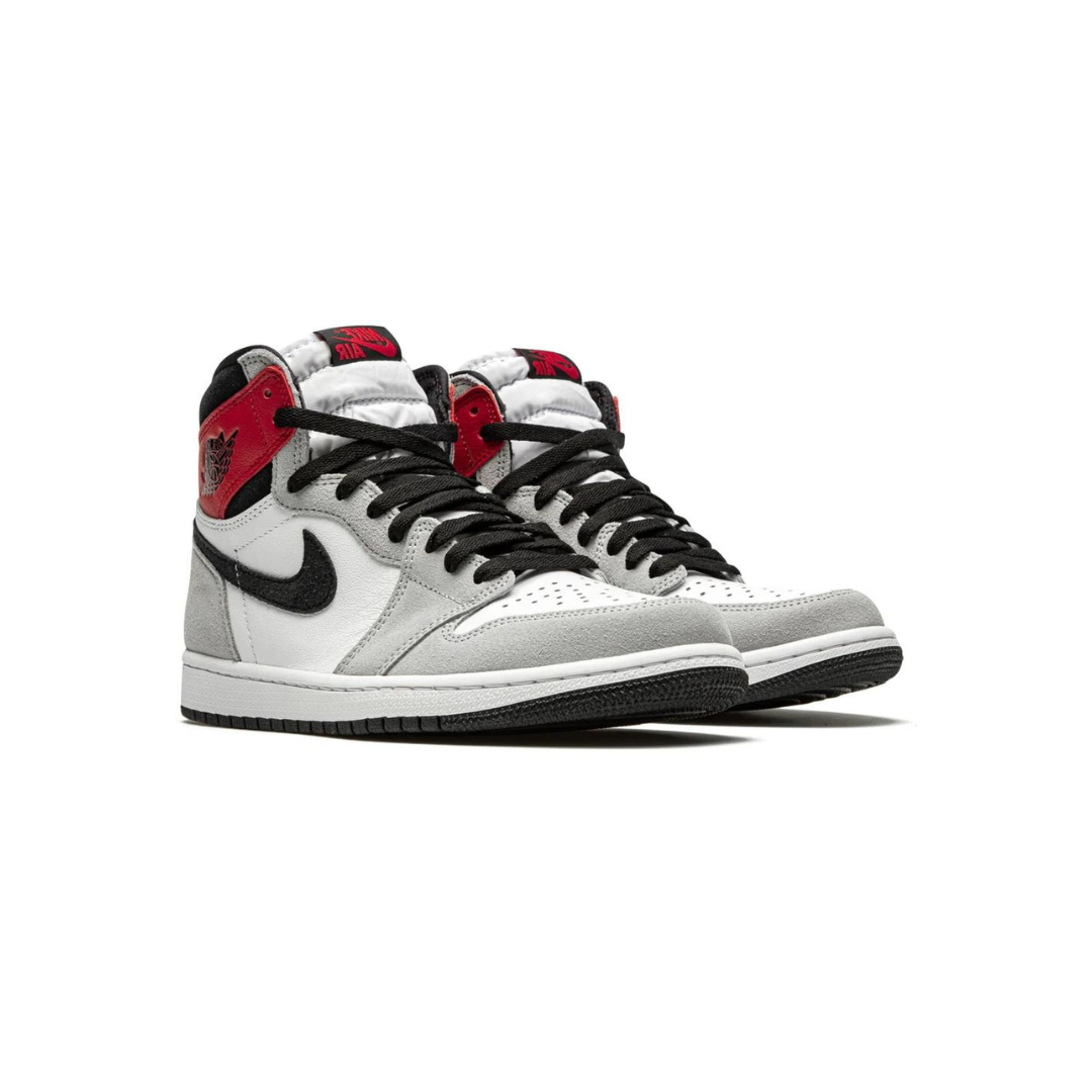Air Jordan 1 Retro High OG 'Smoke Grey'