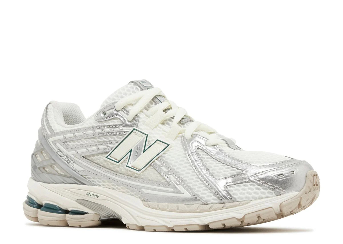 NEW BALANCE 1906R 'SILVER METALLIC CREAM'