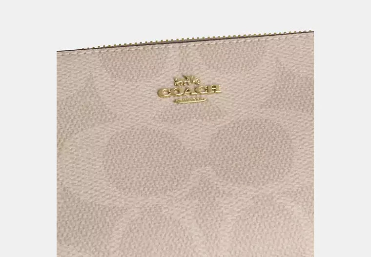 Nolita 19 In Blocked Signature Canvas