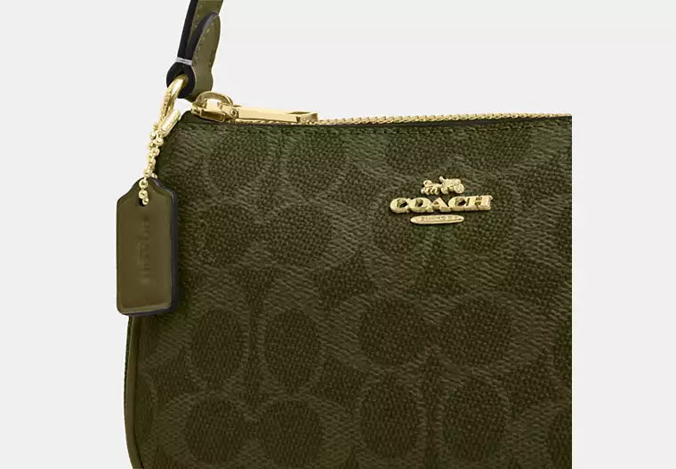 Nolita 19 In Signature Canvas