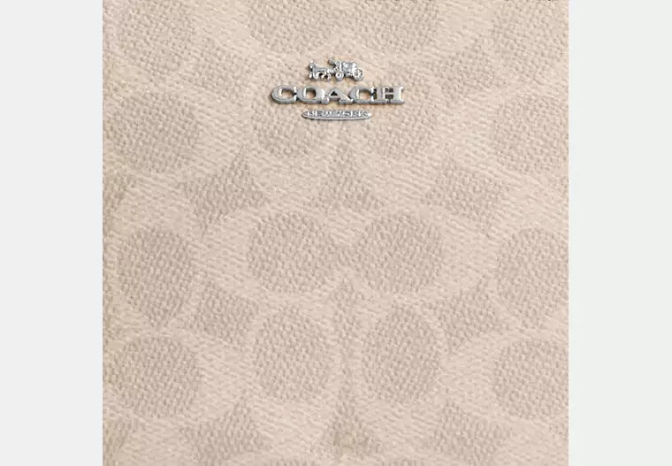 Nolita 19 In Signature Canvas