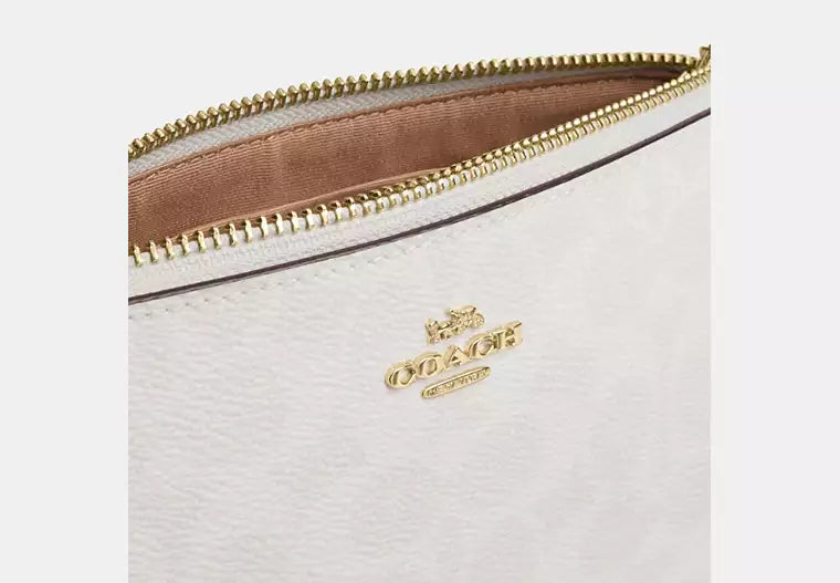 Nolita 19 In Signature Canvas