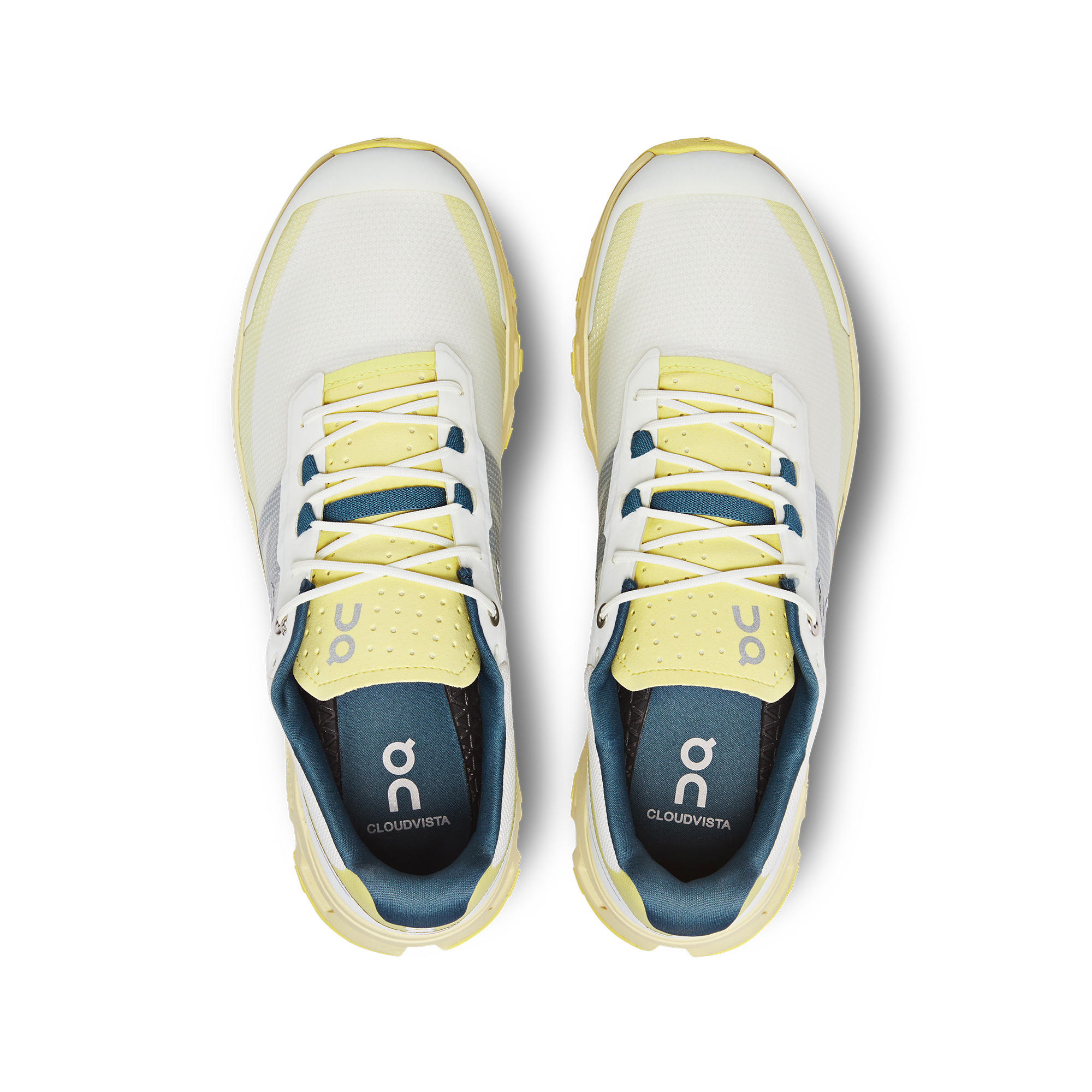 Cloudvista 'Ivory Endive' On Running