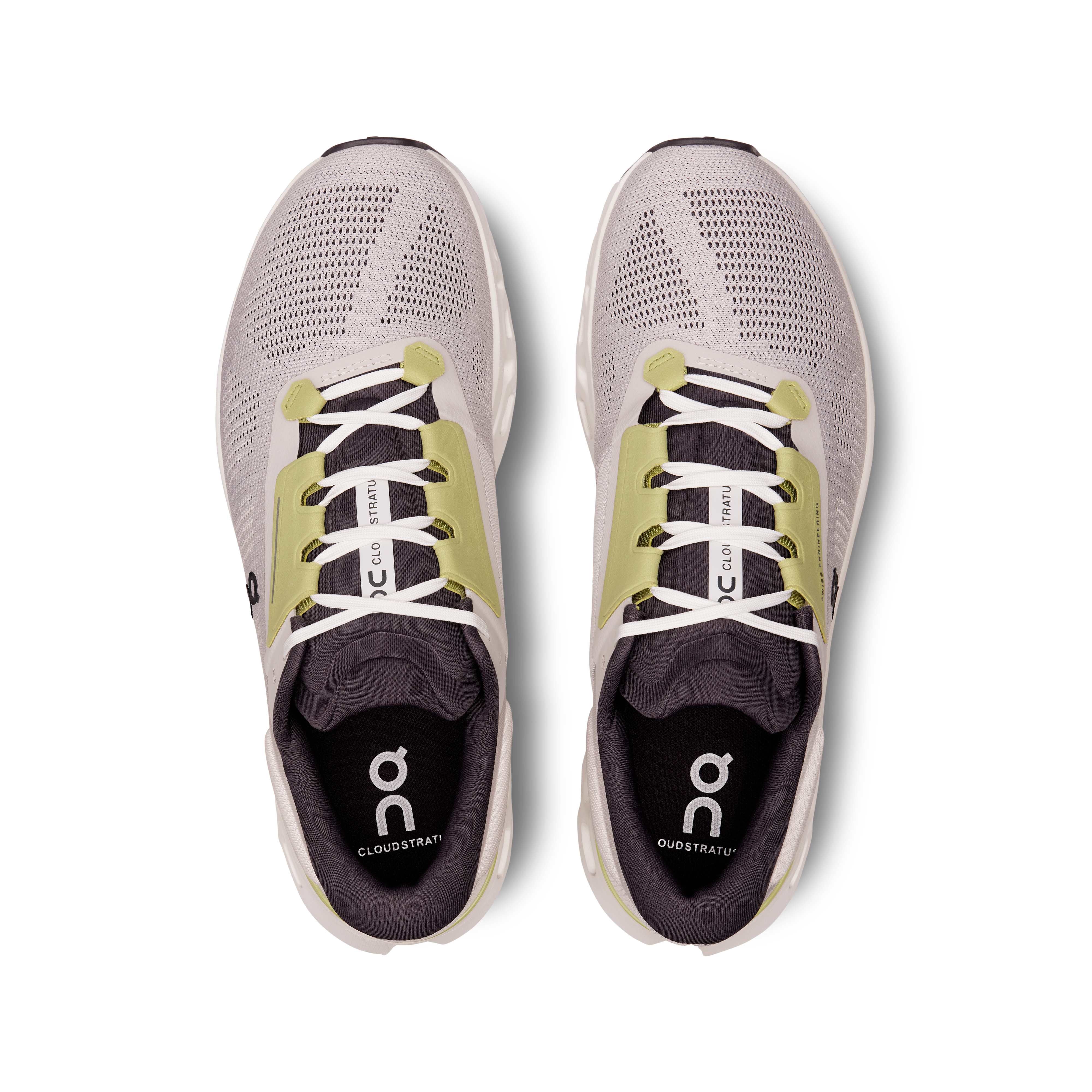 On Running Cloudstratus 3 Pearl Ivory